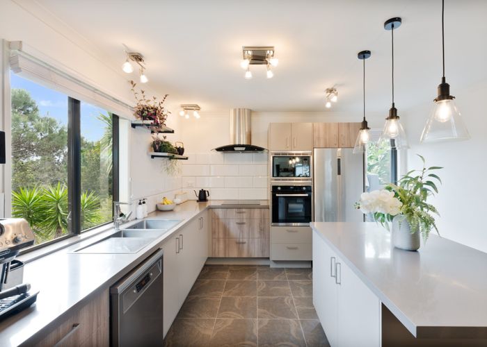  at 77 Hobson Road, Lucas Heights, Auckland