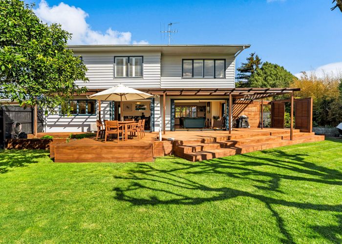  at 51 & 51A Riverlea Avenue, Pakuranga, Manukau City, Auckland