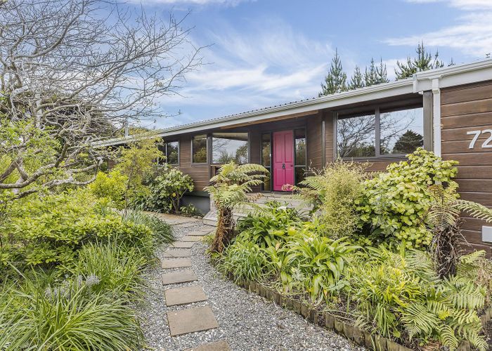  at 72 Gordon Road, Plimmerton, Porirua