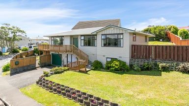  at 4 Pelorous Street, Paparangi, Wellington