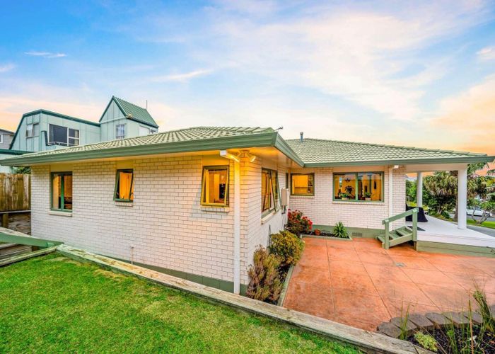  at 7 Siesta Terrace, Army Bay, Rodney, Auckland