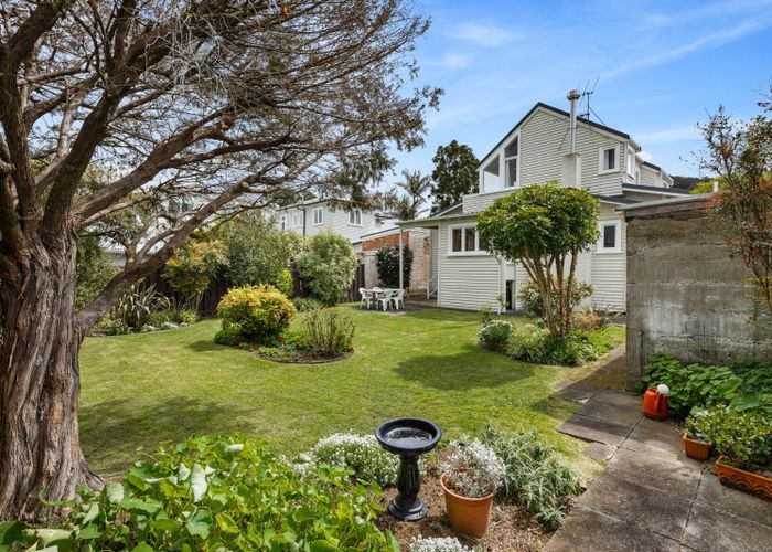  at 2 Rattray Street, Devonport, North Shore City, Auckland