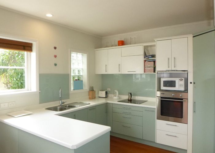  at 1/7 Neville Street, Point Chevalier, Auckland