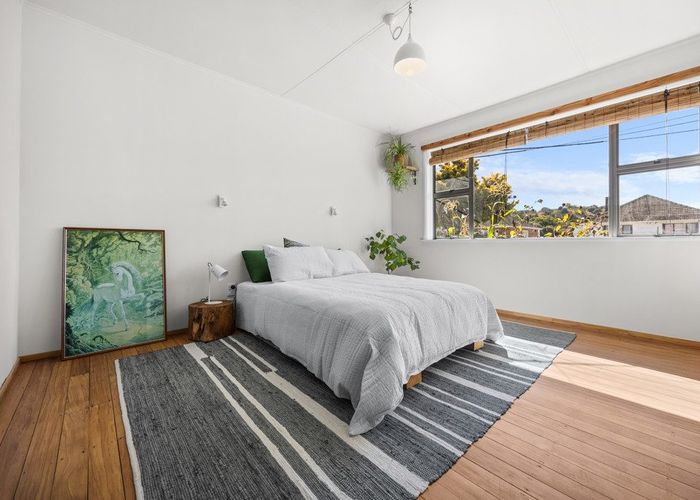  at 18 Parkinson Avenue, Owairaka, Auckland City, Auckland