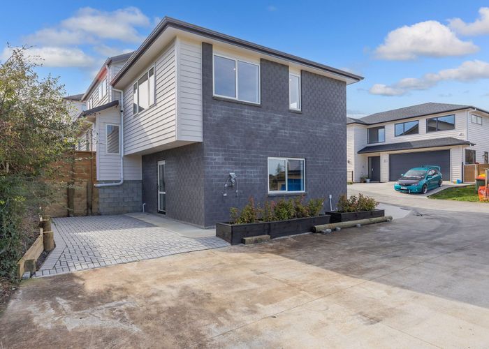  at 3 Ambrosia Avenue, Henderson, Auckland