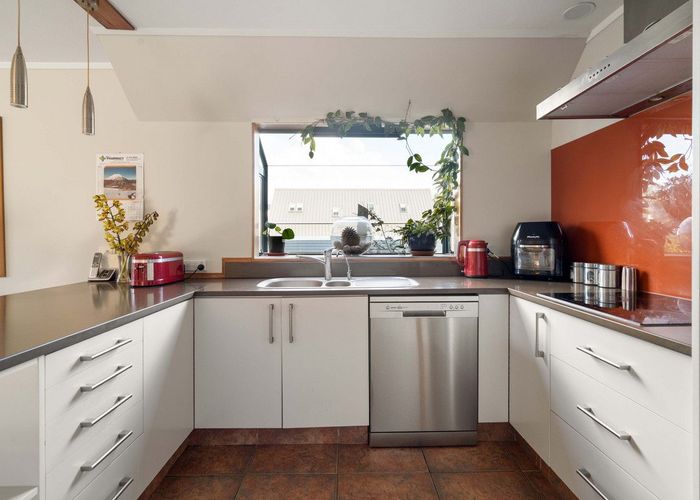  at 345a Oceanbeach Road, Mount Maunganui, Tauranga, Bay Of Plenty