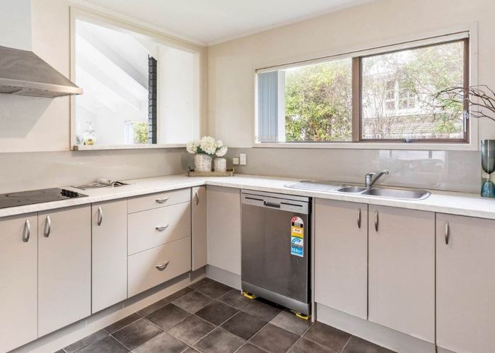  at 2 Garfield Road, Helensville, Rodney, Auckland
