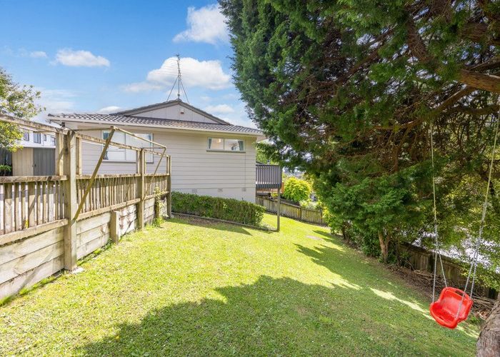  at 98 Gallony Avenue, Massey, Waitakere City, Auckland