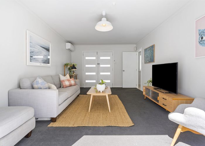  at 4A Tiroroa Avenue, Te Atatu South, Waitakere City, Auckland