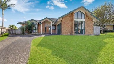  at 11 Linicro Place, Wattle Downs, Auckland