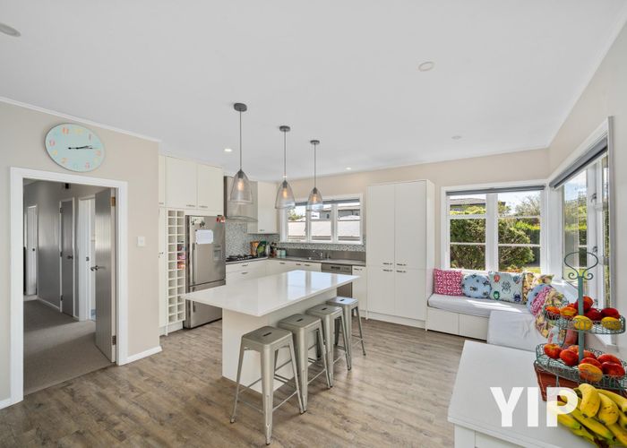  at 15 Robert Street, Newlands, Wellington, Wellington