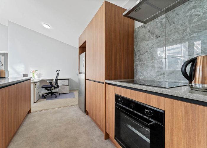  at 2/15 McIntyre Road, Mangere Bridge, Manukau City, Auckland