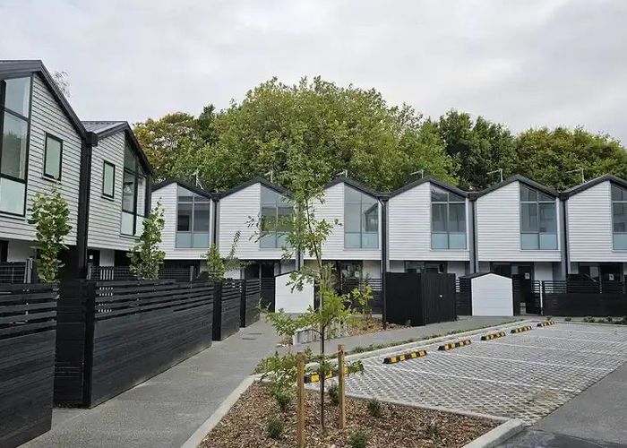  at 27 Harewood Road, Papanui, Christchurch City, Canterbury