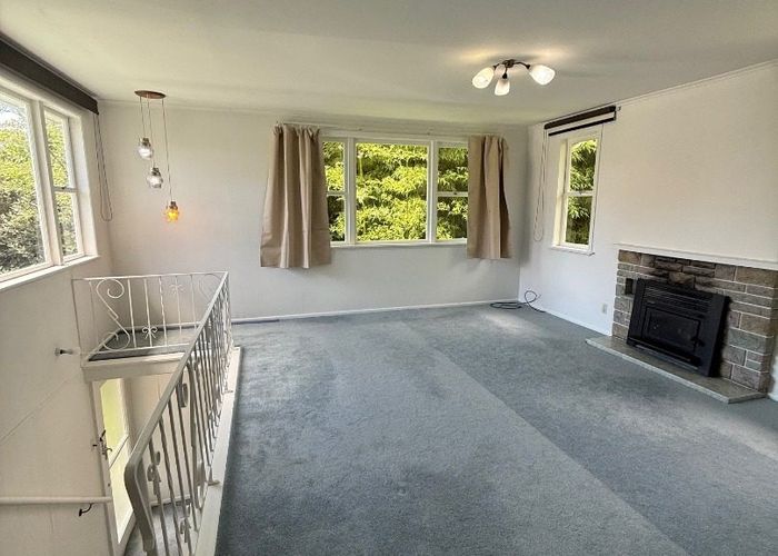  at 5 Lynwood Road, New Lynn, Waitakere City, Auckland