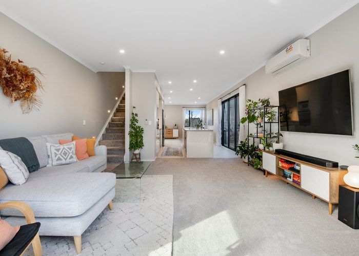  at 12 Owen Chapman Drive, Red Beach, Red Beach
