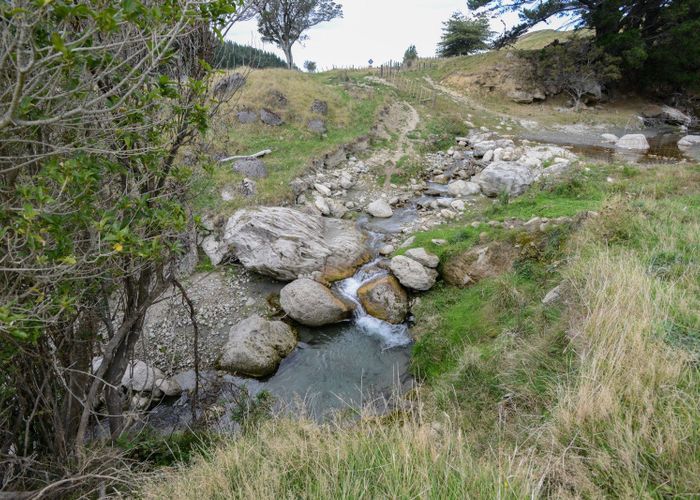  at 989 Ohurakura Road, Te Pohue