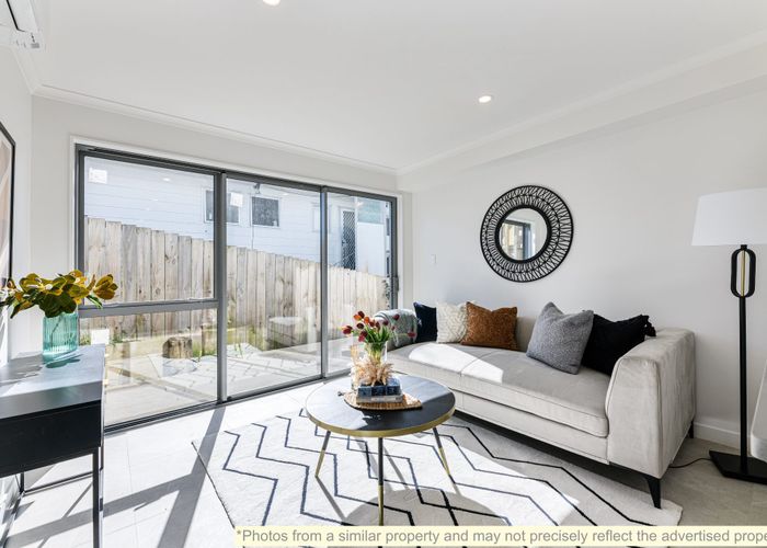  at 4/11 Celeste Place, Totara Vale, North Shore City, Auckland