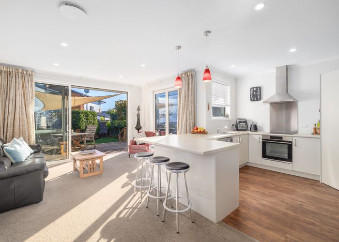  at 27 Roxburgh Street, Sydenham, Christchurch City, Canterbury