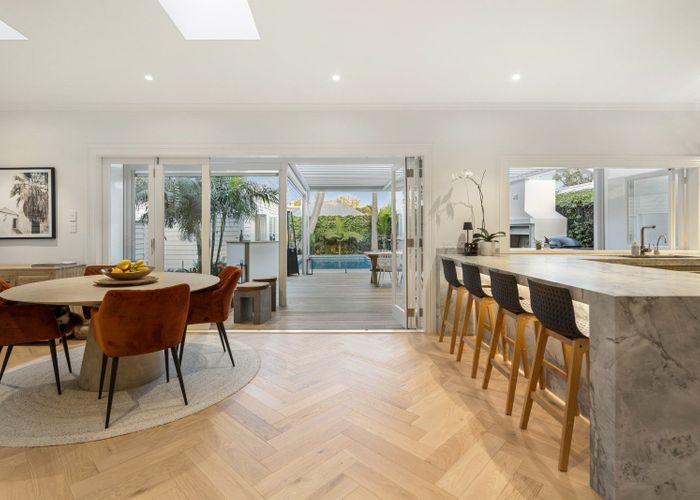  at 10 John Street, Ponsonby, Auckland