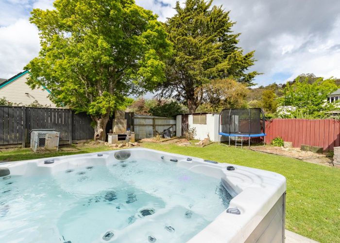  at 9A Heretaunga Square, Silverstream, Upper Hutt