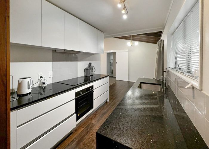  at 86 Benmore Avenue, Cloverlea, Palmerston North, Manawatu / Whanganui
