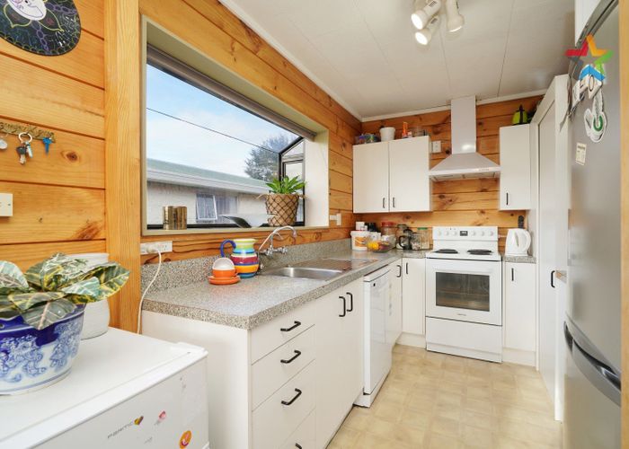  at 16 Gretna Street, Heidelberg, Invercargill