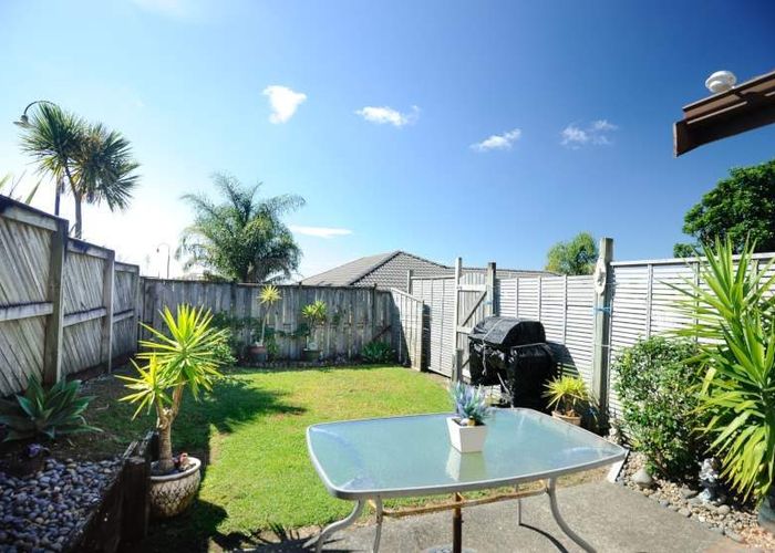  at 8 Rushcreek Street, Westgate, Waitakere City, Auckland