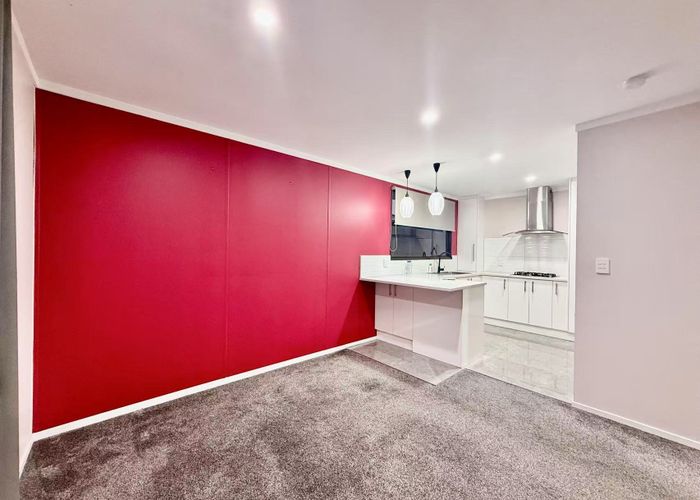  at 1/8 Kirklow Place, Goodwood Heights, Manukau City, Auckland