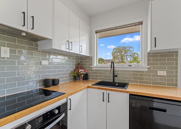  at 271A Grahams Road, Bishopdale, Christchurch City, Canterbury