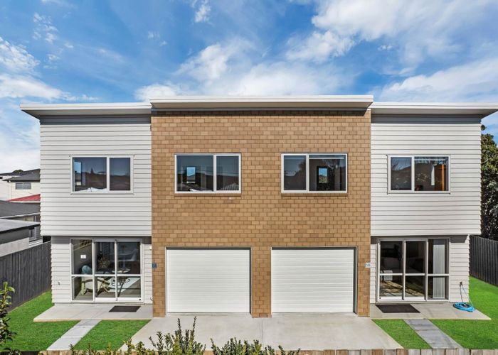  at 5A and 5B Kerrydale, Manurewa, Manukau City, Auckland