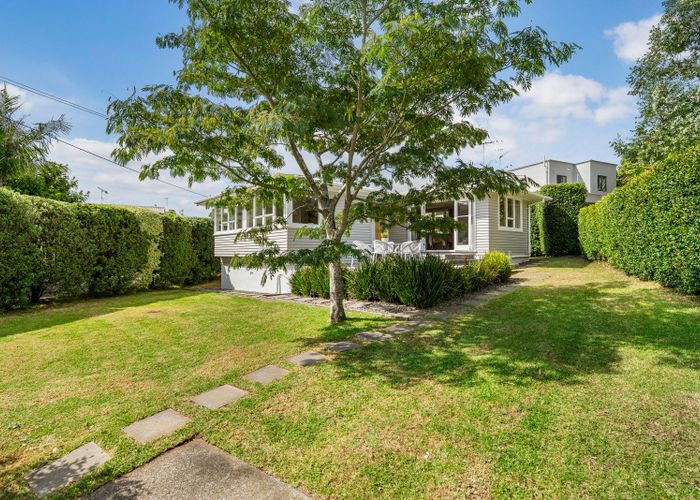  at 12 Carrs Place, Ellerslie, Auckland City, Auckland