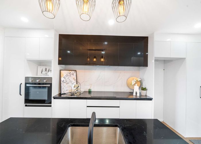  at 12/32 Brandon Road, Glen Eden, Waitakere City, Auckland