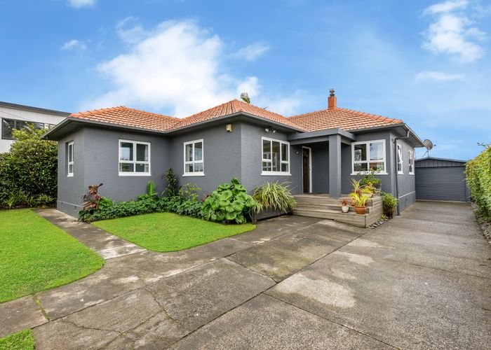  at 18 Harris Road, Mount Wellington, Auckland