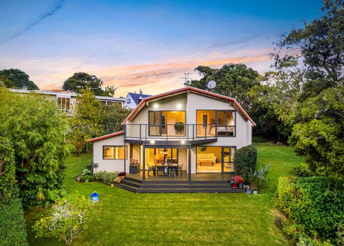  at 15A Taioma Crescent, Te Atatu Peninsula, Waitakere City, Auckland
