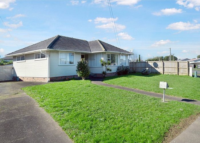  at 9 Halswell Street, Mangere East, Manukau City, Auckland