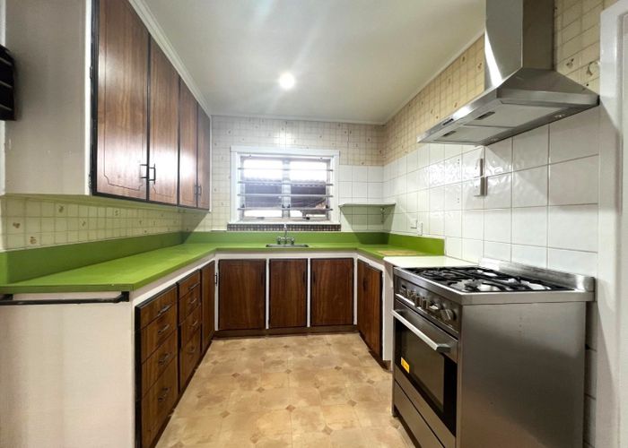  at 564 Great South Road, Papatoetoe, Manukau City, Auckland