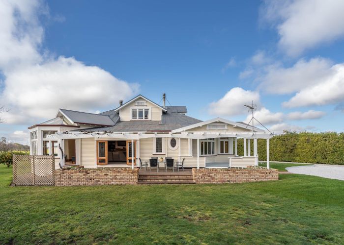  at 152 Marshmeadow Road, Newstead