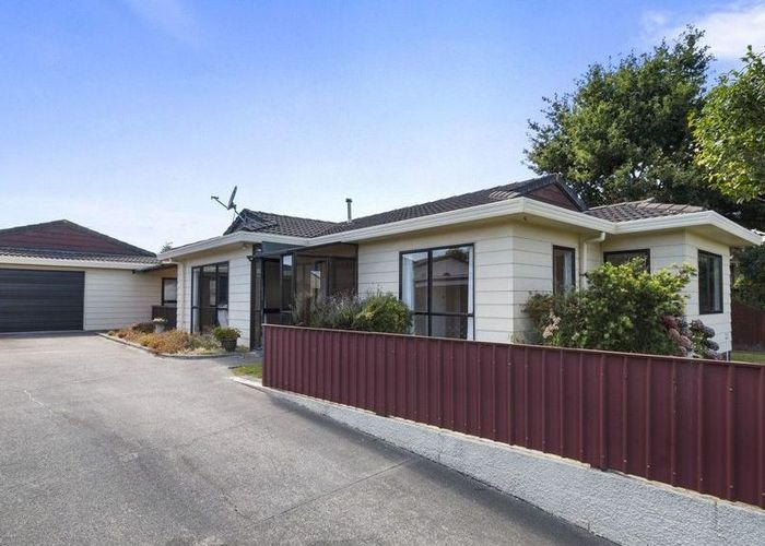  at 12 Cargill Grove, Kelvin Grove, Palmerston North