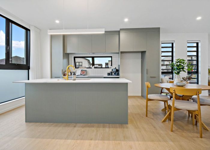  at 14e Tahingamanu Road, Hobsonville, Waitakere City, Auckland