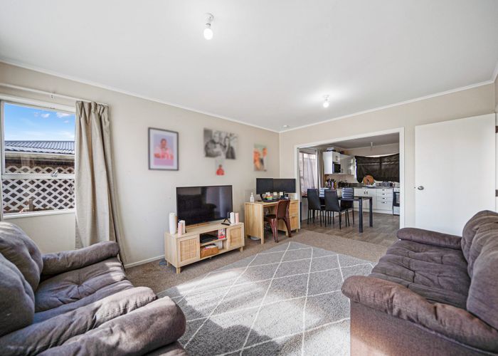  at 48 Kemble Close, Mangere, Auckland