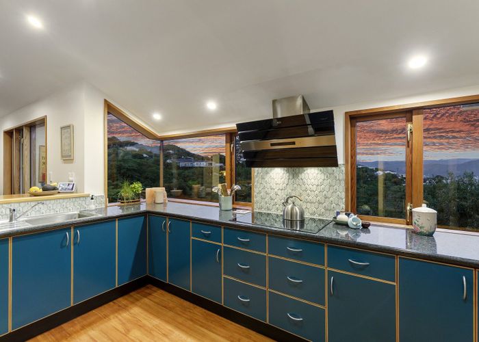  at 12 Maungaraki Road, Korokoro, Lower Hutt, Wellington