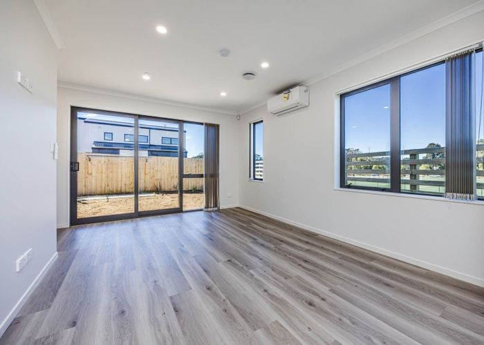  at 100F Seymour Road, Sunnyvale, Waitakere City, Auckland