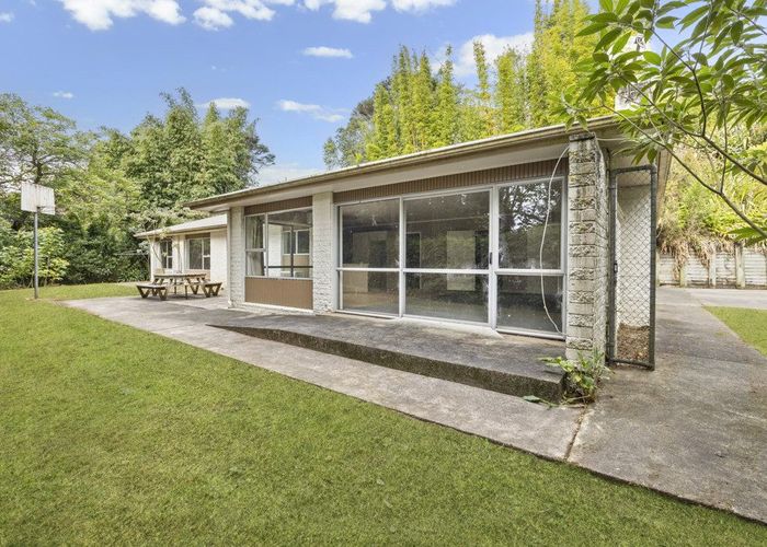  at 158 Shaw Road, Oratia, Waitakere City, Auckland