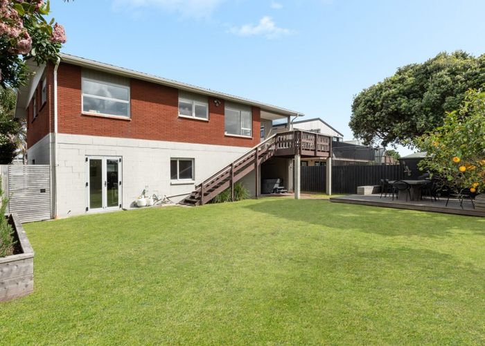  at 24 Tay Street, Mount Maunganui, Mount Maunganui