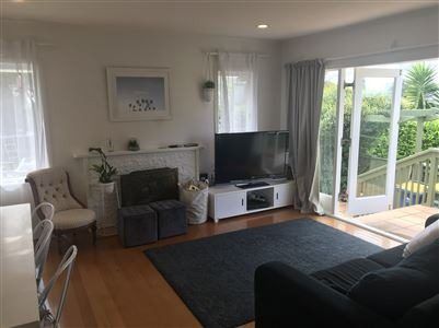  at 1/40 Lake Pupuke Drive, Takapuna, North Shore City, Auckland