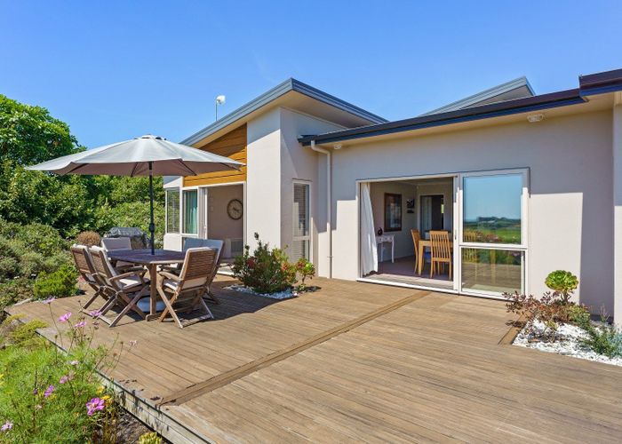  at 52 Harakeke Road, Te Horo