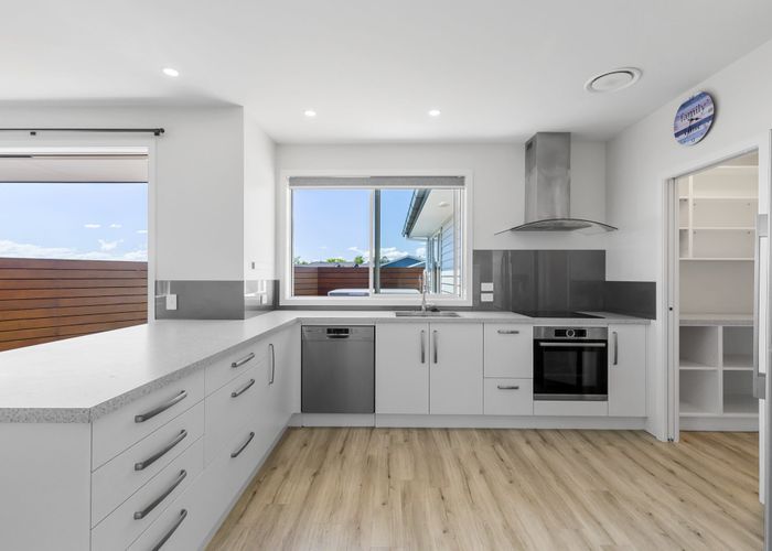  at 28 Coprosma Crescent, Waipahihi, Taupo