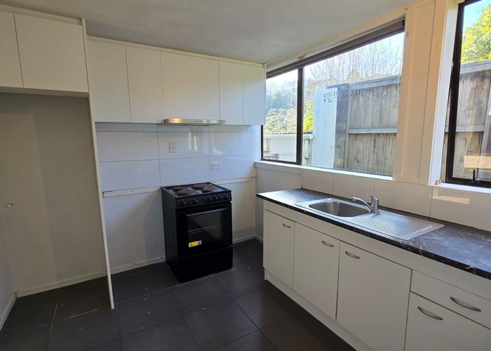  at 1A Lauderdale Road, Birkdale, North Shore City, Auckland