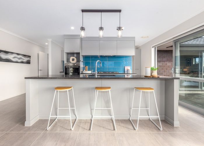  at 7 Weatherdeck Close, Whitby, Porirua