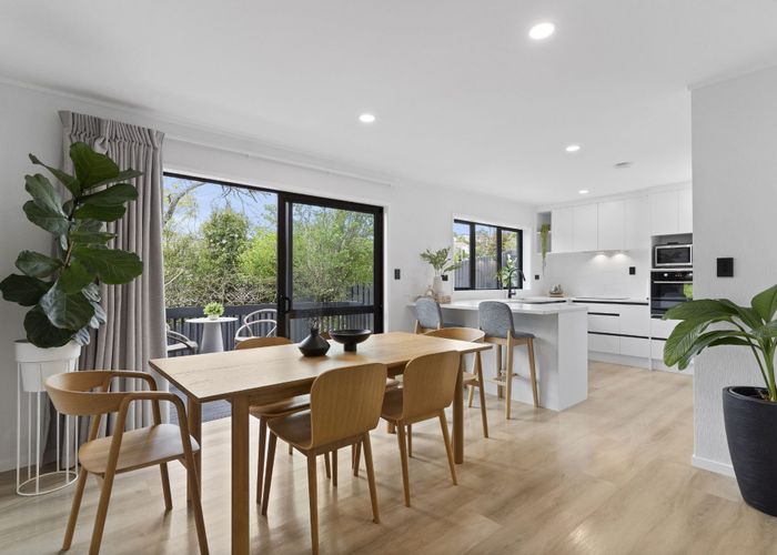  at 31 Kenmure Avenue, Forrest Hill, Auckland